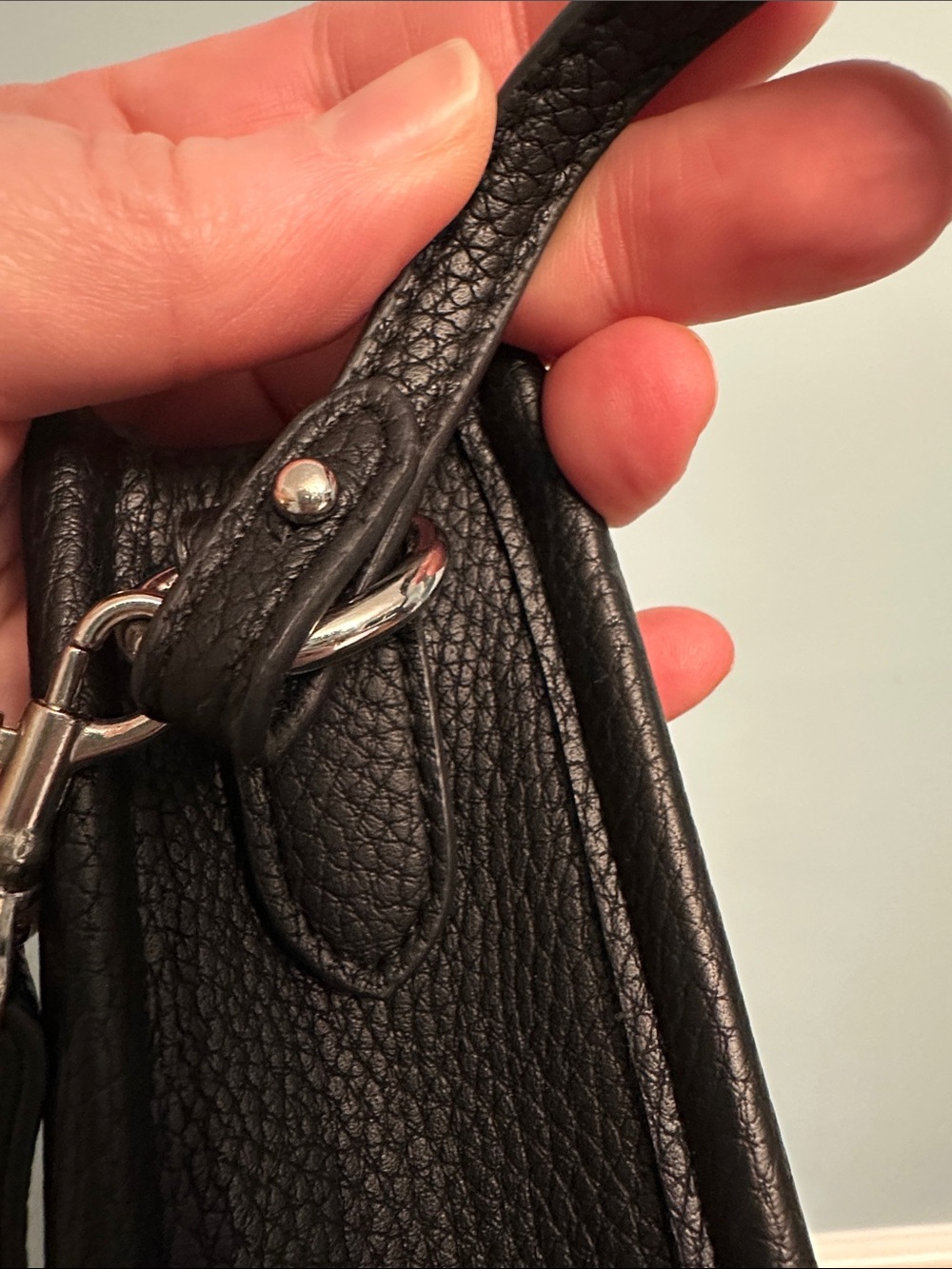 Black Pebbled Leather Crossbody Bag with Patterned Strap - Picture 7 of 8